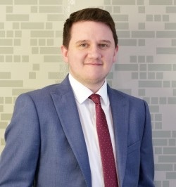 Owen Francis headshot