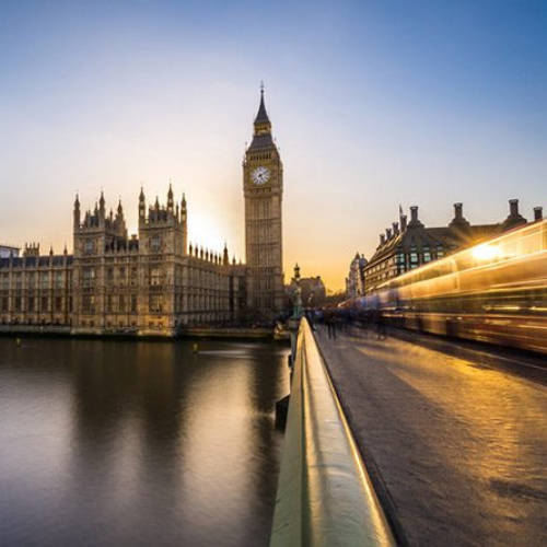 How can government use technology to meet the needs of citizens?