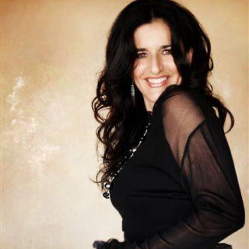 We discover how a connected life could also be a healthy life.